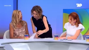 Mimoza Ahmeti refuzon ne TOP CHANNEL t’i dhurojë libër dhe t’i japë autograf Egla Cenos, zbulohet arsyeja tr*nditese