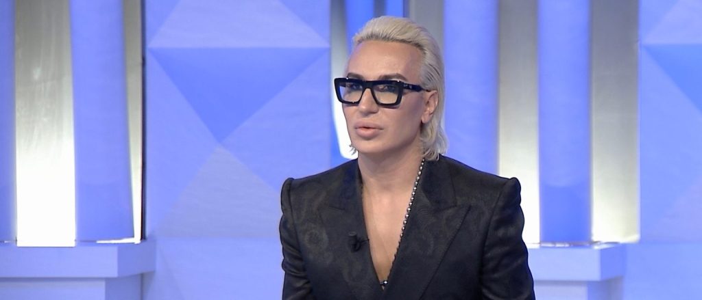 “Po kërkonte v*ginën…”/ Elton Ilirjani tregon historinë e cuditshme me një burrë shqiptar: Do bënim s*ks dhe ai më