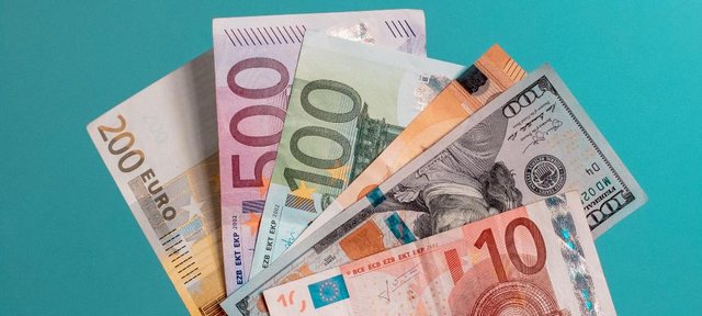 Lajm tro*ditës per ata që kanë EURO, e rende cfare sapo ndodhi me të