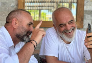 900-0-1754468019xpamja-e-castit-2025-08-06-011330-811