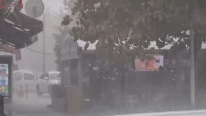 Cm*ndet moti tek ne! Stuhi të forta ere dhe shiu/Zonat qe perjetuan fortunë