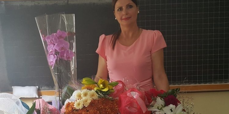 Lajm i kobshëm/ Ndahet papritur nga jeta mësuesja fantastike në moshë të re