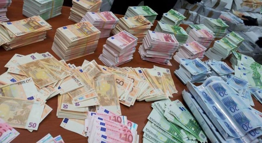 Sdo ta besoni dot! Ja kush është gruaja e dytë më e pasur në botë për të cilën pak njerëz e dinë