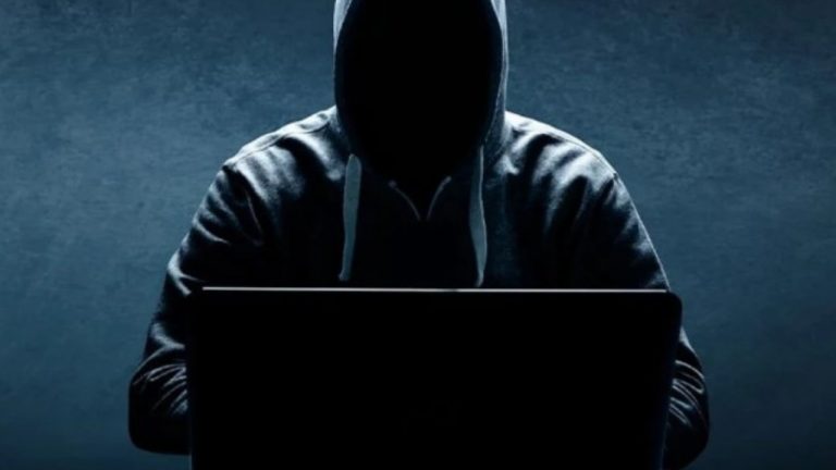 “Po ju grabisin”/ Deputeti i PS ngre AL*RMIN: Është ngritur një skemë piramidale, ja si ju marrin pasurine