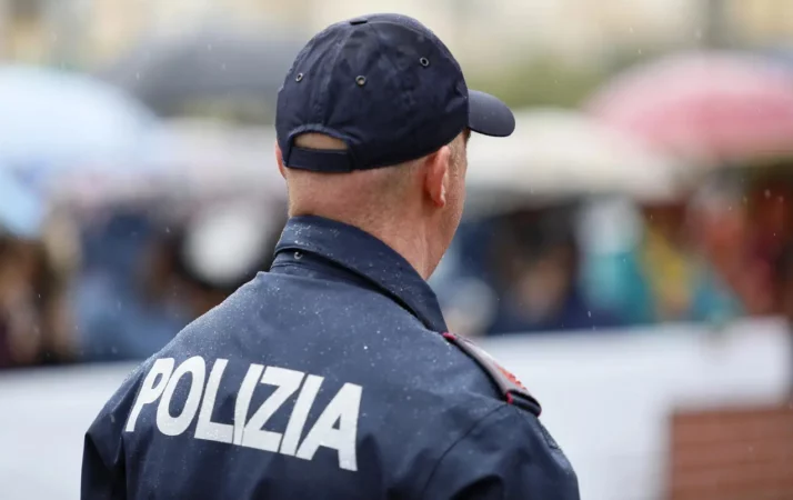Tm*rr/ Gjendet i vd*kur me maskë nê kokë 27 vjecari