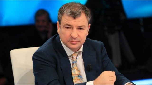 GJKKO i dha lajmin qe do shkoje në burg, Vangjush Dakos i ndodh e paimagjinueshmja