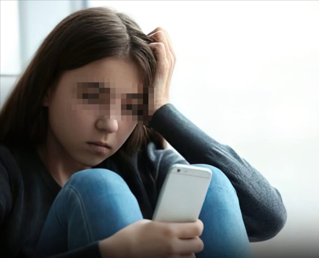 “Më jep 10 mln lekë ose do të publikoj videot”/ Detaje nga ngjarja në Këlcyrë, si e mitura kë*cënonte policin