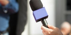 bi-medienkontakt-allgemein-mikrofon-750x375-1