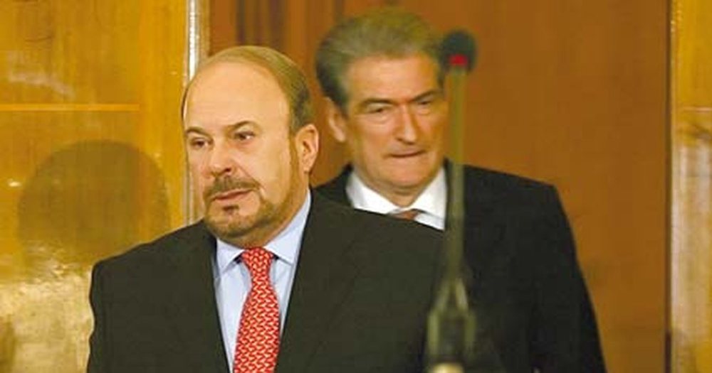 Vdekja e ish Kryeminstrit Fatos Nano! Sali Berisha ben veprimin qe NUK e priste askush