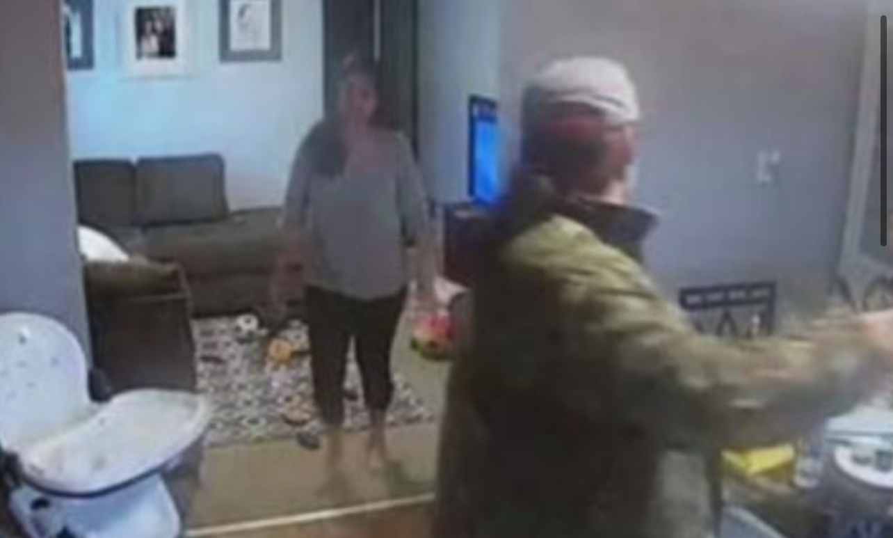 Ikën në emigrim PER NJE JETE ME TE MIRE, bυrri nga veriu bënte dy punë/ Po një natë gjen grυan duke ia dredhυr me