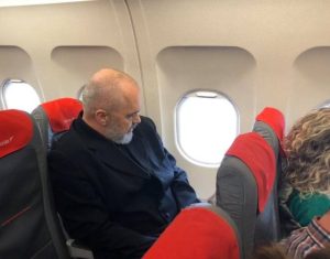 -640-0-edi-rama-avion-1762250248