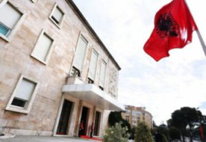 qeveria-keshilli-i-ministrave-kryeministria-768x401-433x300-1-370x256-1