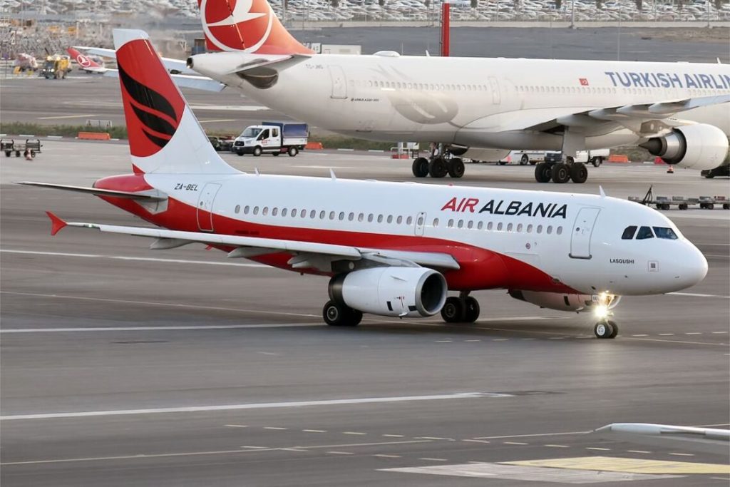 Thellohet sk andali i “Air Albania”/ Punonjësit pa paga prej muajsh