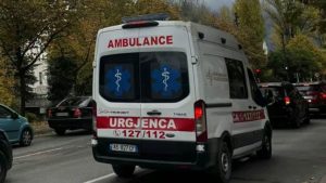BnpEdNNV-ambulance_sd