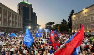 PD-protesta-qeveria-1