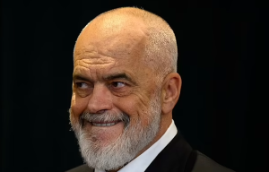 Ish ministri socialist befason: Armiku më i keq i Shqipërisë, jeni ju shoku Rama