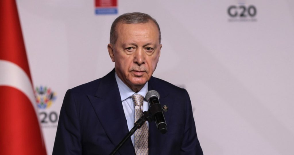 Erdogan: I pikëlluar për vdkjen e Khameneit!