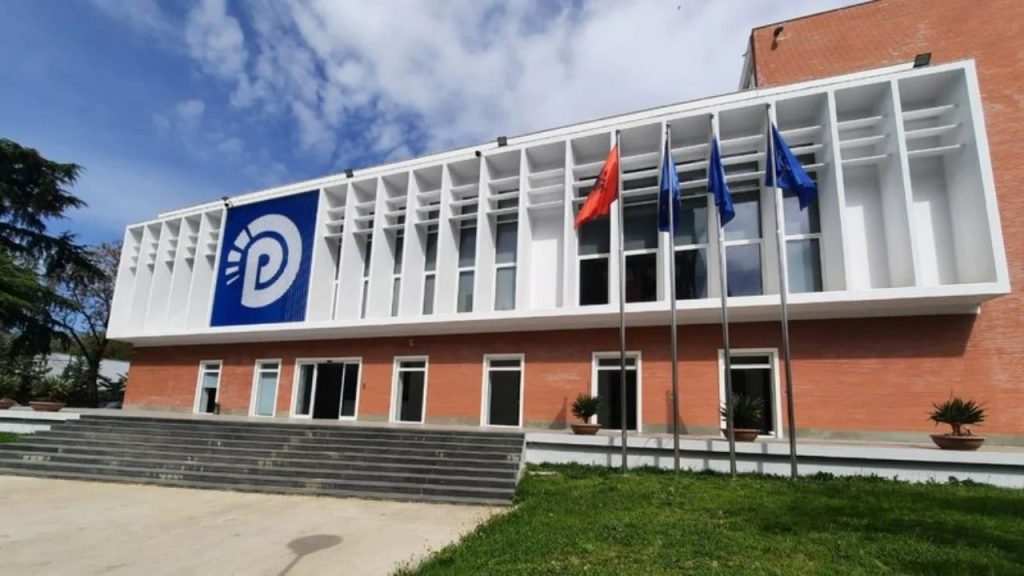 Çfarë po ndodh?! Përplasje me tone të ashpra në selinë e PD
