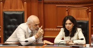 900-0-1777295666x1200-630-1718994555xedi-rama-elisa-spiropali-904-390