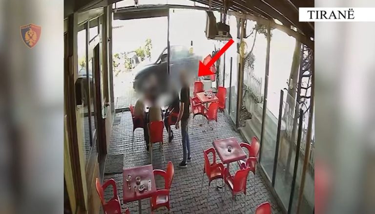 Momente p*niku në një lokal në Tiranë, tentoi të vriste me armë një 38-vjeçar, arrestohet 50-vjeçari (EMRI)