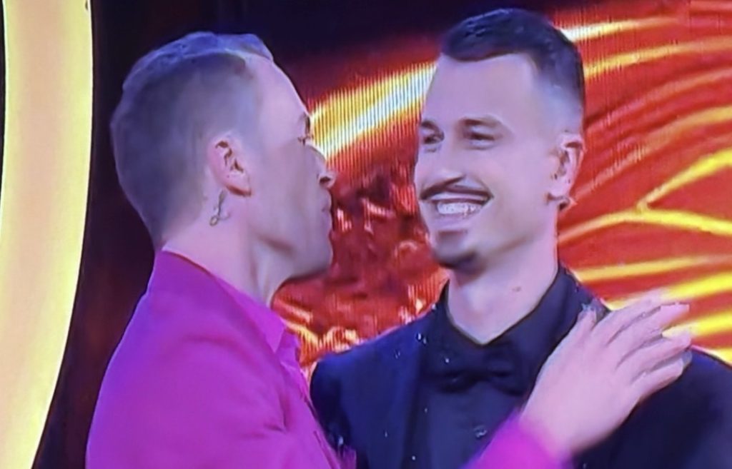 Mateo eleminohet dhe përfundon Big Brother VIP në vendin e tretë – reagimi i Brikenës dhe Arbër Hajdarit habit të gjithë!