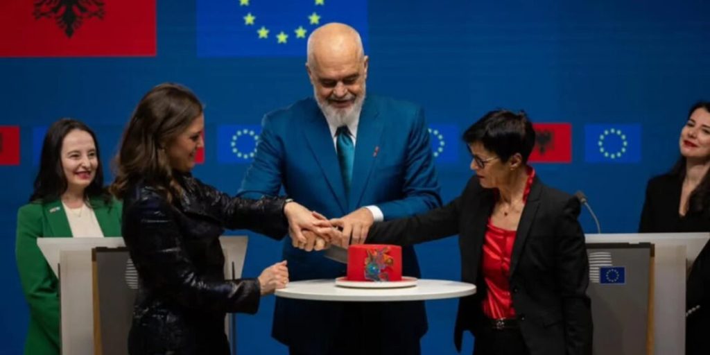 Rama uron Ditën e Europës: Shqipëria më afër se kurrë familjes europiane