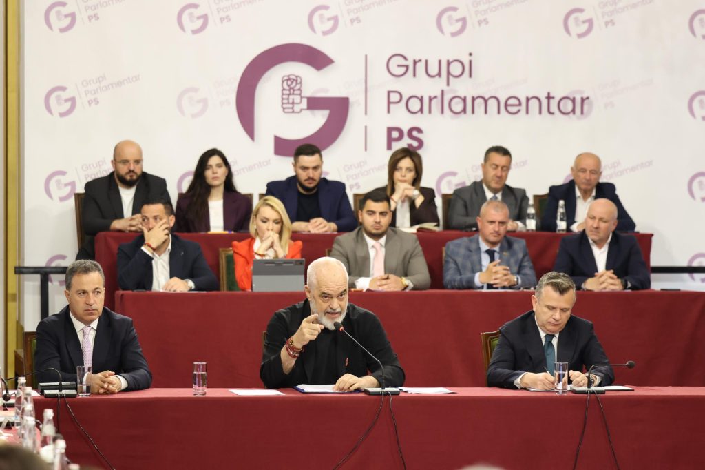 Rama: Na kanë futur në kurth. Nuk rri në karrige me forcë nëse qytetarët nuk më duan. Më thoni ju si do veprojmë