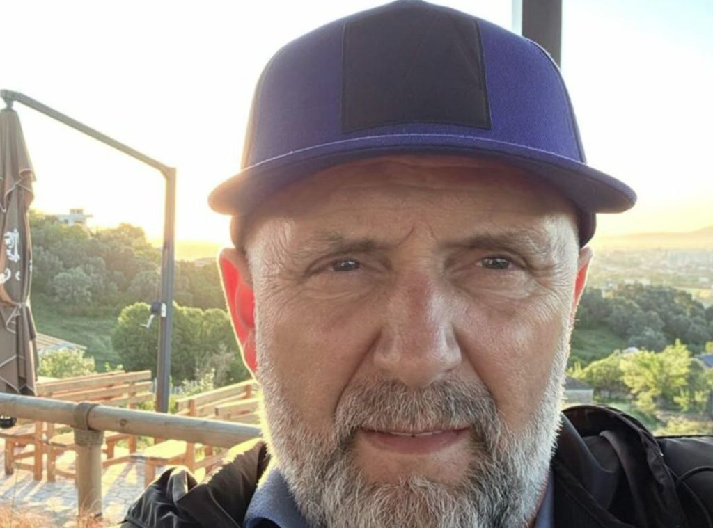 Alfred Cako nxjerr skenarët e zëvendësimit të kryeministrit, ja kush do