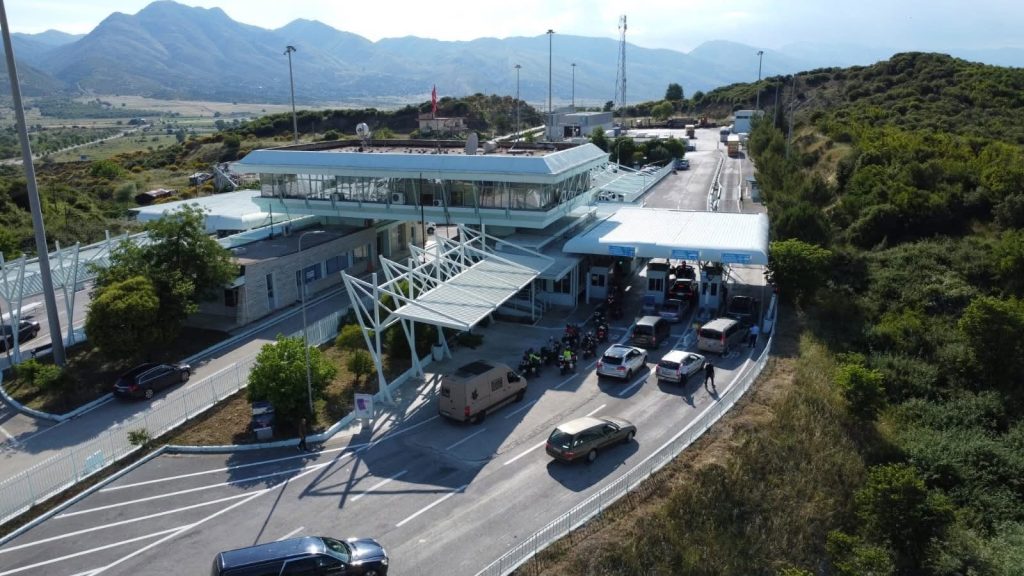 Greva e punonjësve të palës greke, të hënën pezullohet për 4 orë lëvizja në Doganën e Kakavijës
