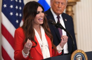 Ambasadores amerikane që takoi Ramën në Tiranë i ndodh e papritura, Shtëpia e Bardhë i kërkon … fdstdsg