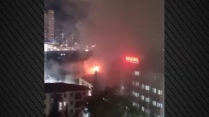 Zjarr në një spital në Stamboll, evakuohen rreth 40 pacientë maketa-tourkia